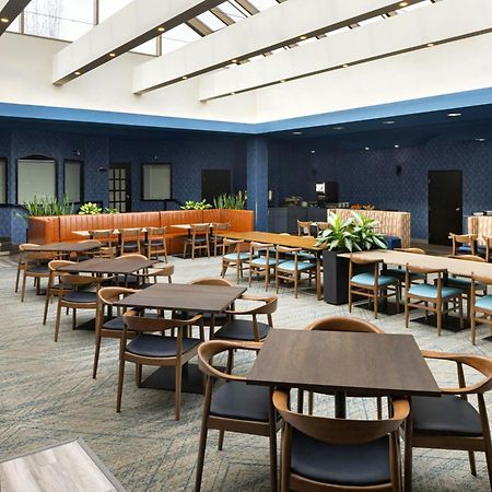 Four Points By Sheraton Edmonton South Eksteriør billede