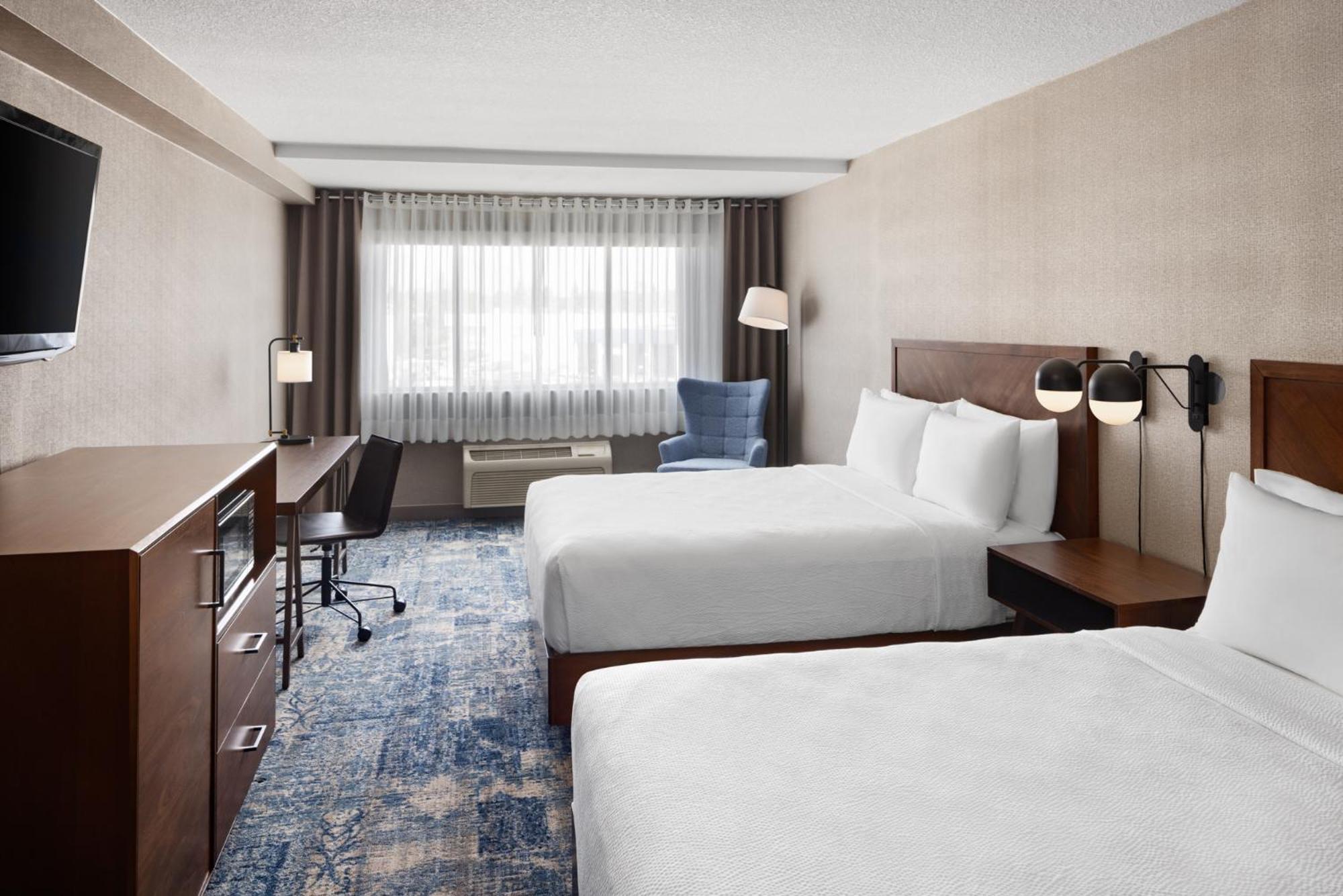 Four Points By Sheraton Edmonton South Eksteriør billede