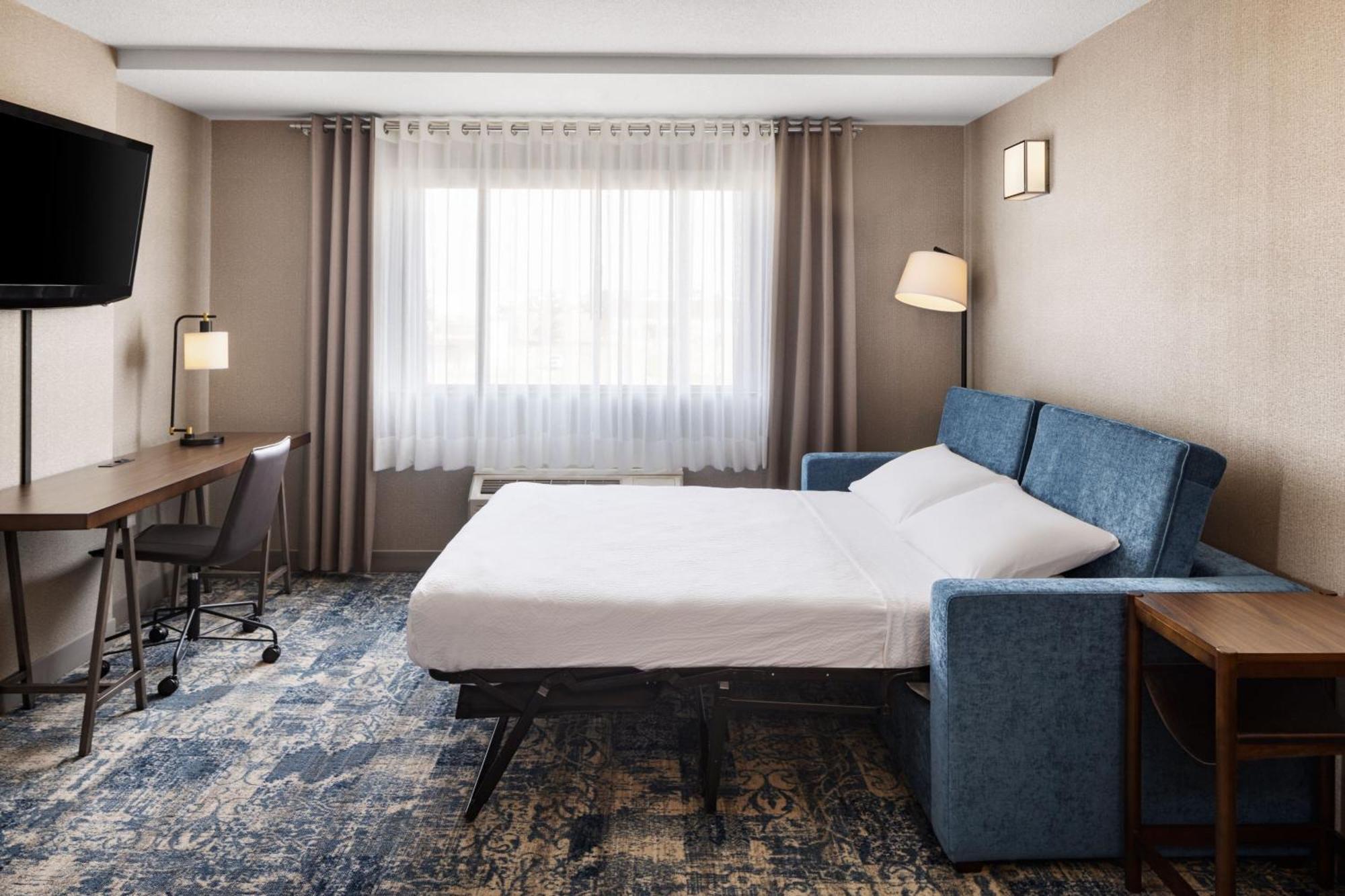 Four Points By Sheraton Edmonton South Eksteriør billede