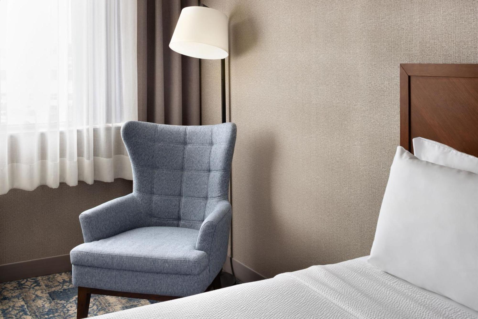 Four Points By Sheraton Edmonton South Eksteriør billede