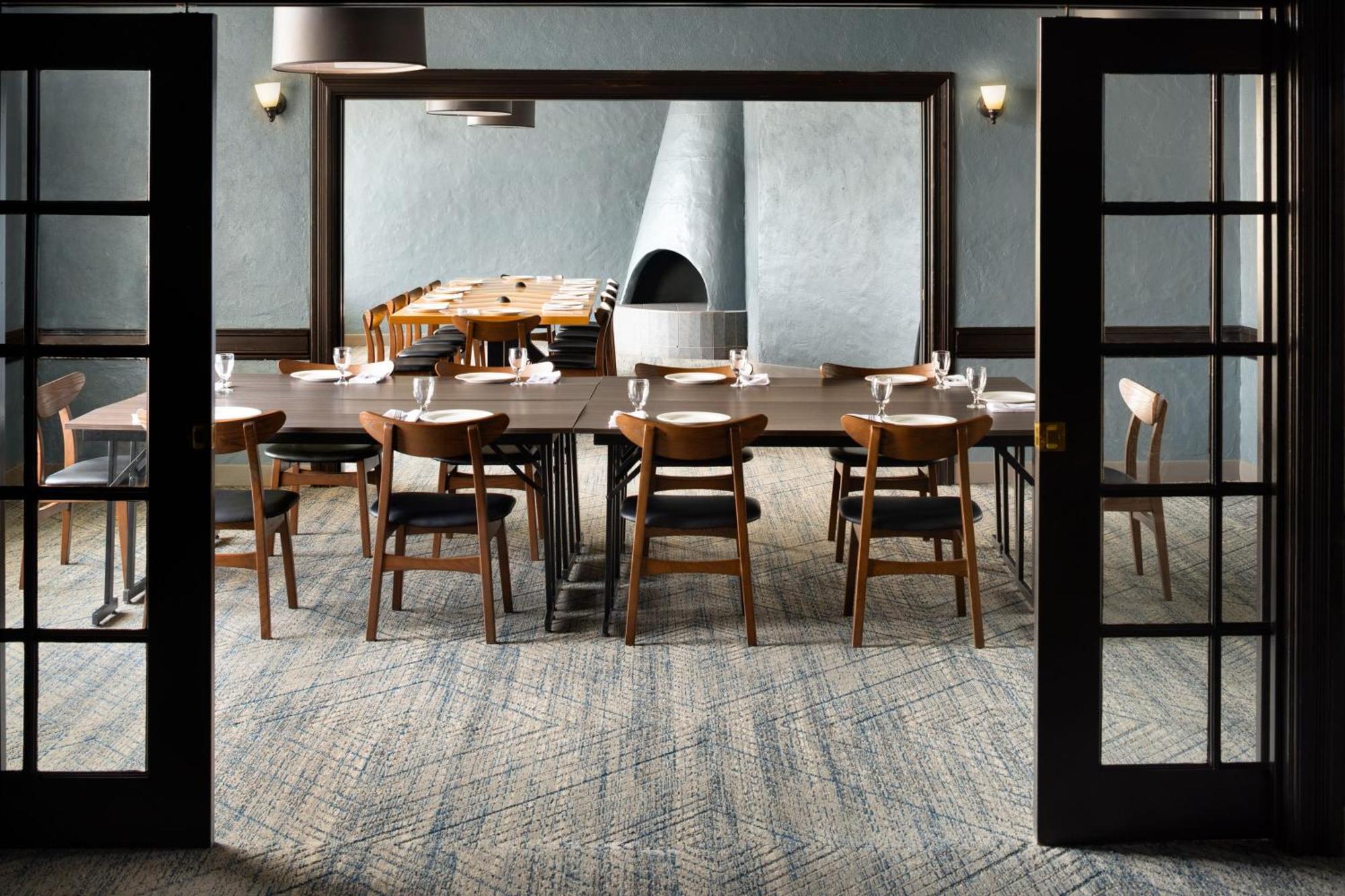 Four Points By Sheraton Edmonton South Eksteriør billede