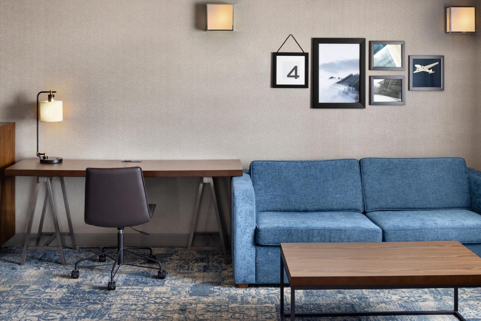 Four Points By Sheraton Edmonton South Eksteriør billede