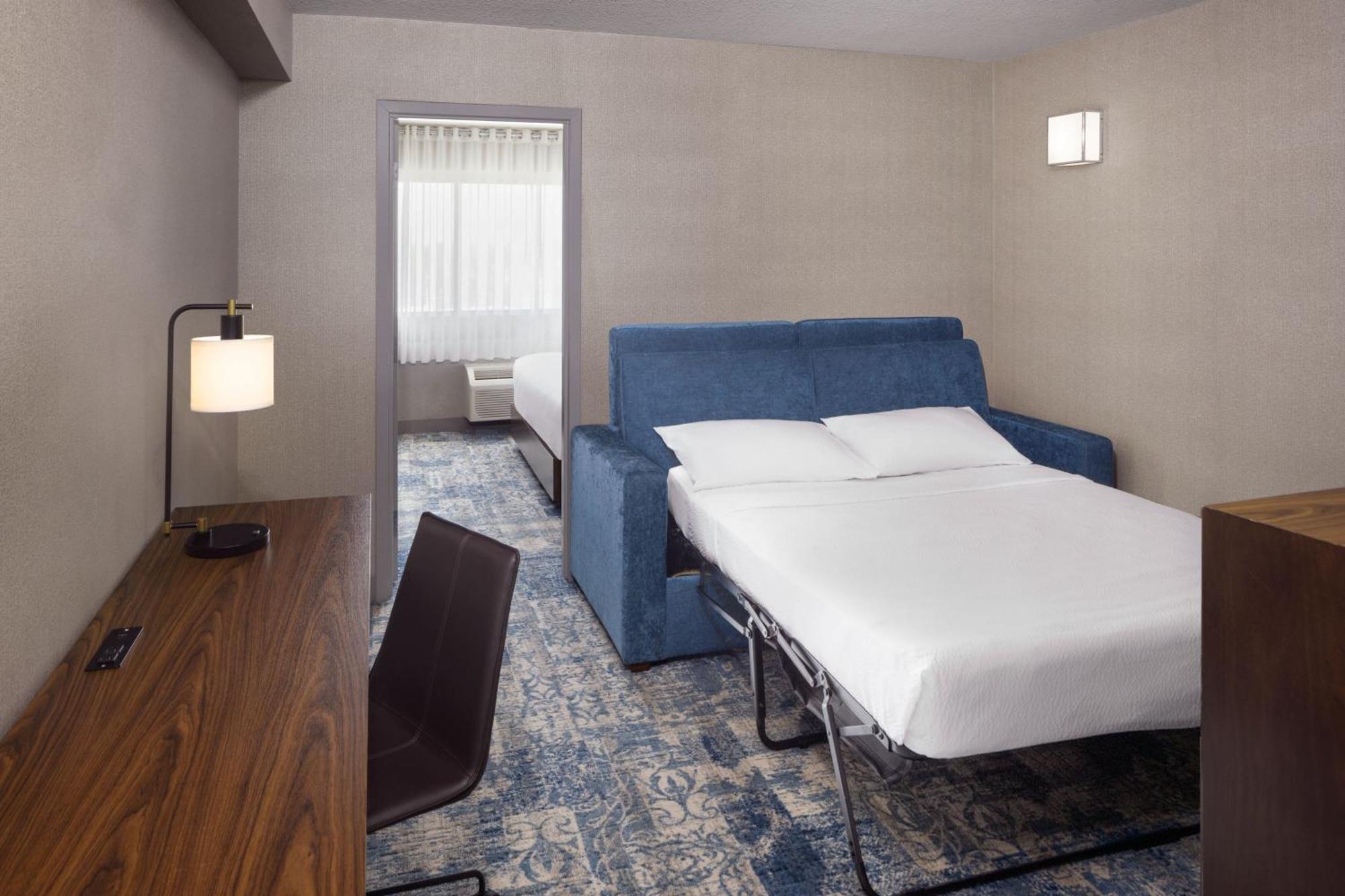 Four Points By Sheraton Edmonton South Eksteriør billede