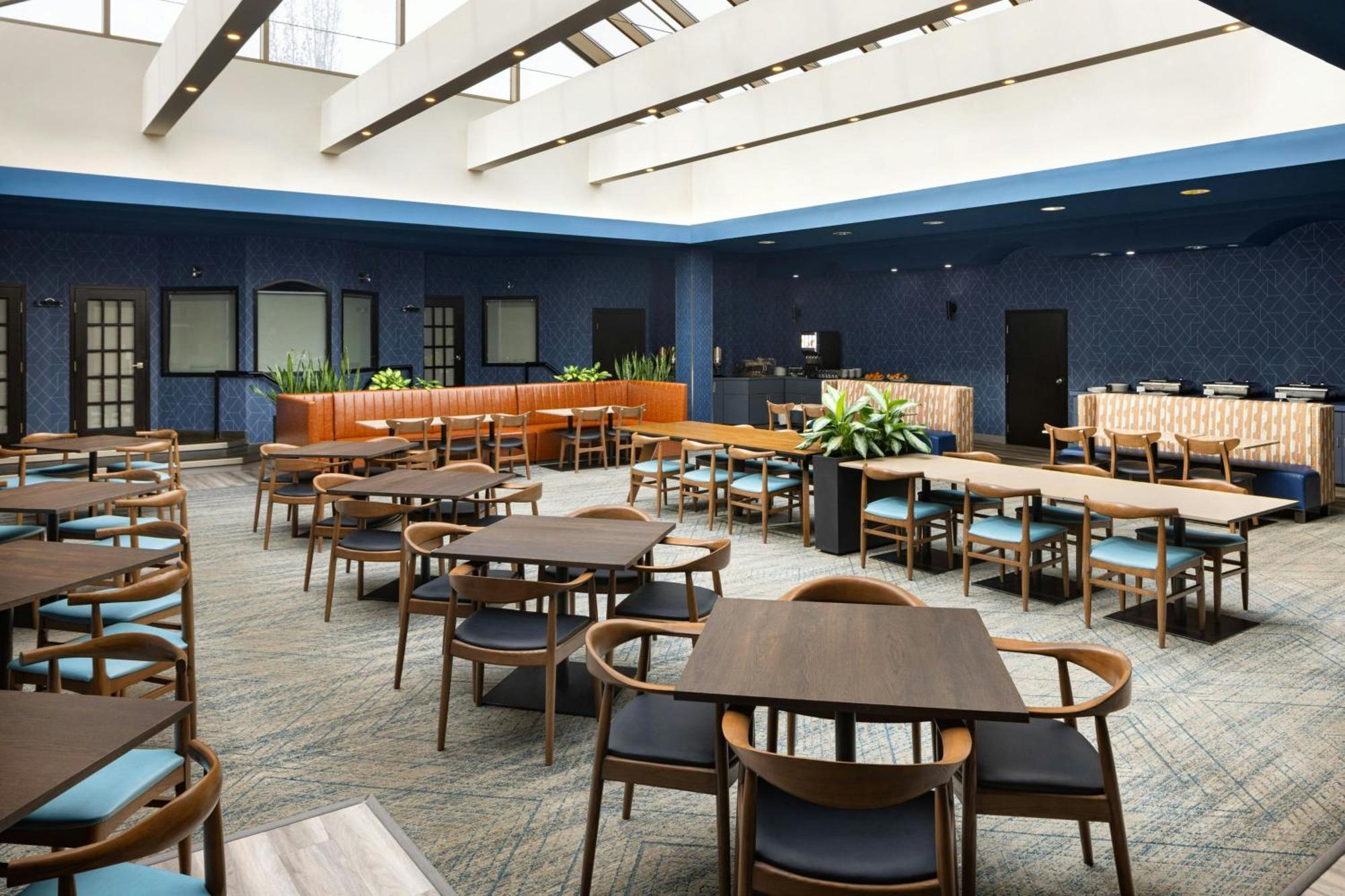 Four Points By Sheraton Edmonton South Eksteriør billede